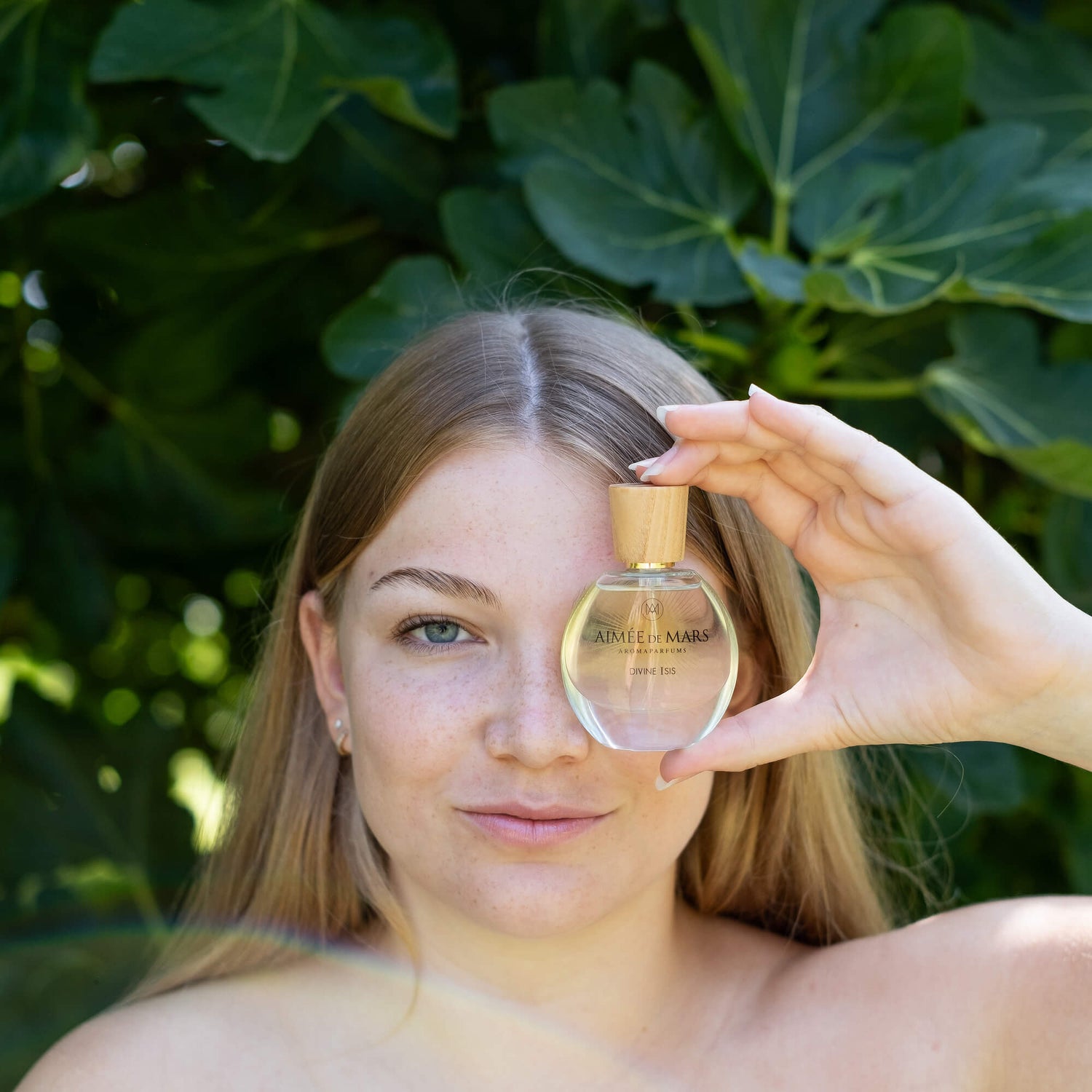 Divine Isis Parfum 100% Naturel Amande Poudrée